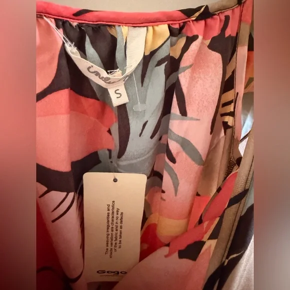 New! Indulge Tropical Print MIDI Dress - Picture 2 of 7